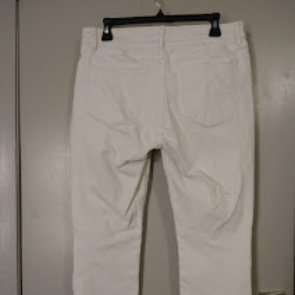 Ann Taylor LOFT White Denim Capri - Picture 2 of 4